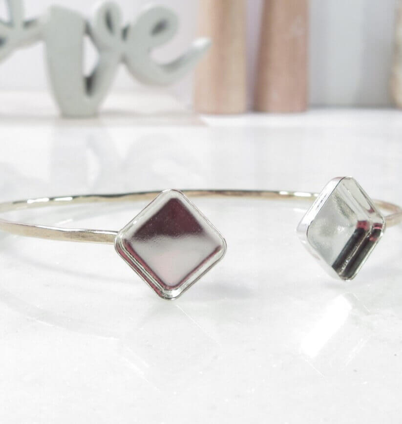 square bezel cup bracelet setting