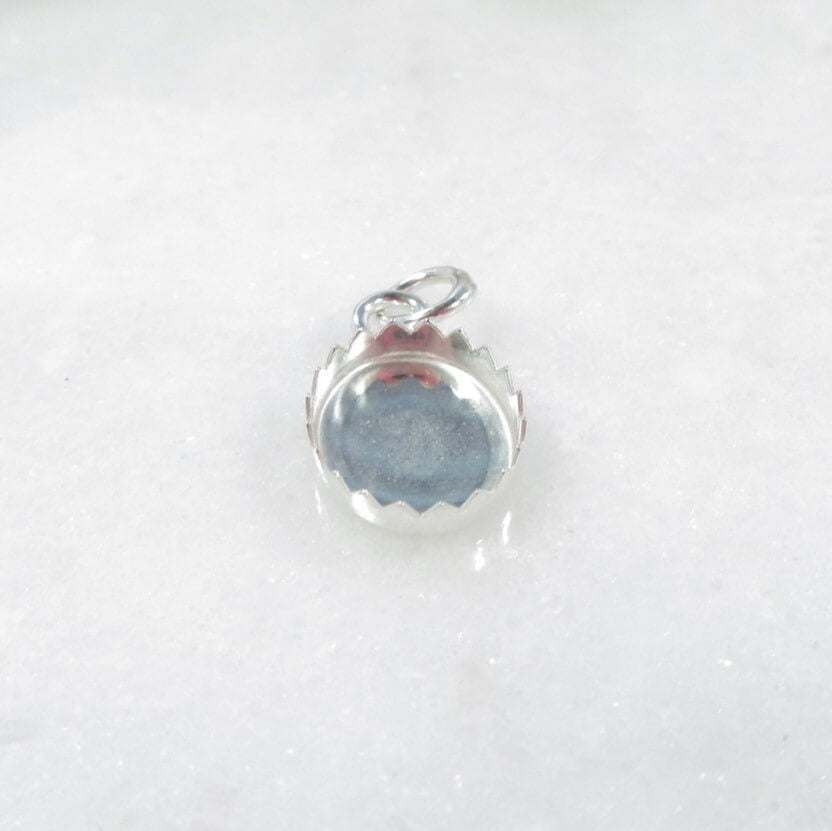 side view oval bezel cup pendant